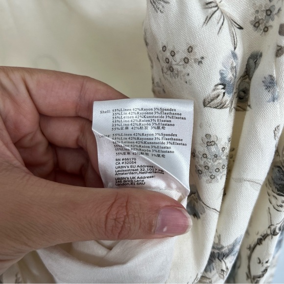 V. Chapman Luna White Blue Floral Tie Back Cut Out Midi Dress in Blue Bouquet 6 - Picture 5 of 13